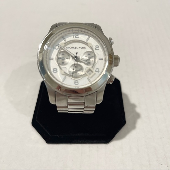 Men’s Michael Kors Silver Stainless Steel Watch! - Picture 1 of 7